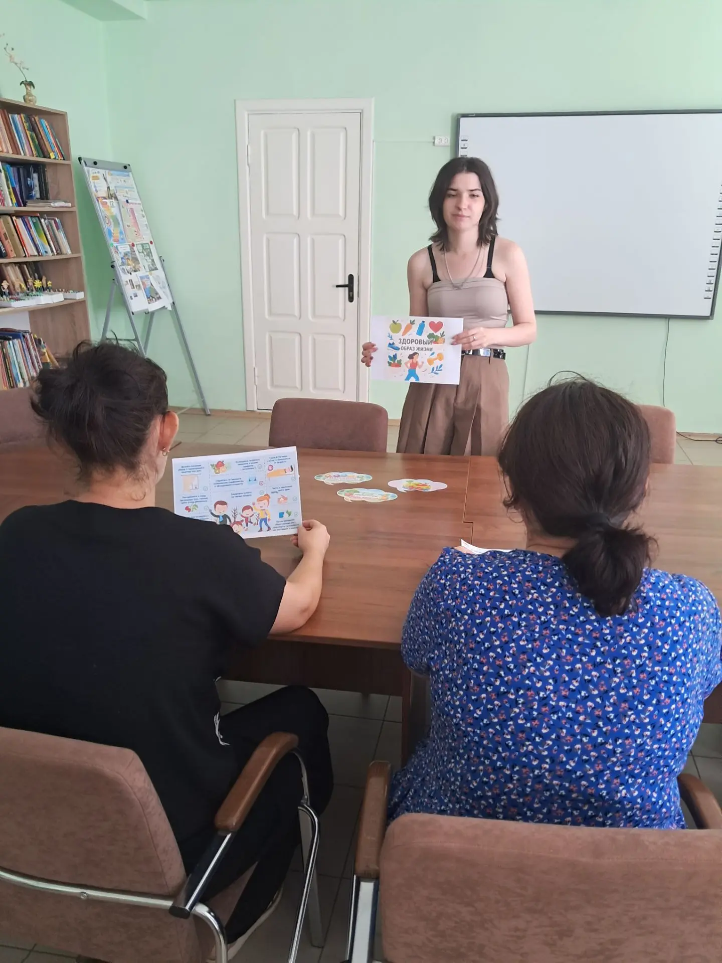 В Кирилловской библиотеке прошёл час здоровья «О пользе витаминов», посвящённый важной ...