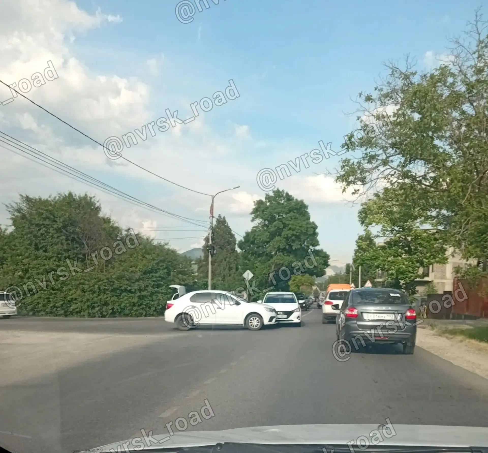 24.06.26 ДТП Цемдолина, ул. Горького/ Степная. Собирается пробка