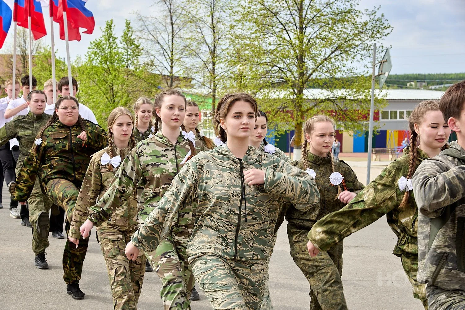 9 мая на центральной площади Русского Камешкира состоялся торжественный митинг, посвящё...