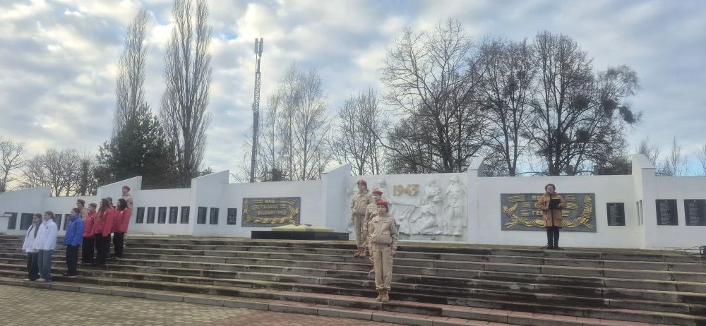 Сотрудники МАДОУ д/с "Василёк" приняли участие в торжественном мероприятии мероприятии, посвящённом 