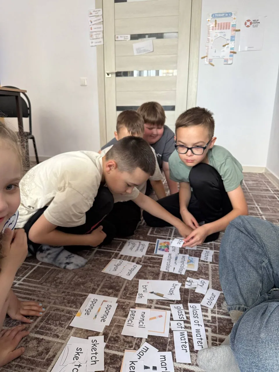 День творчества и активного отдыха  в #kidstreet_camp 🏊‍♀️ 👩‍🎨