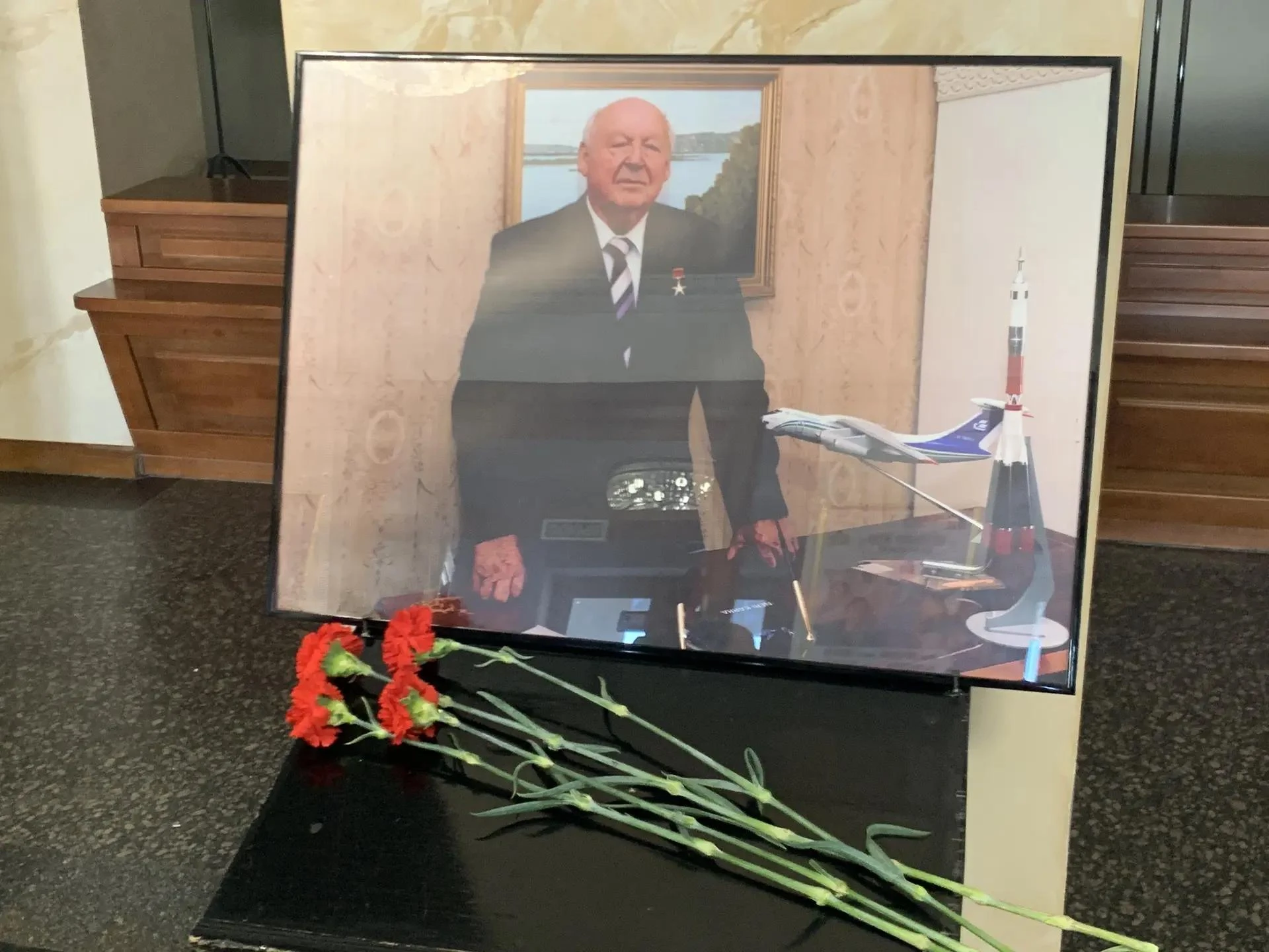 🕊️ В эти минуты прощаются с Максимом Оводенко — бывшим руководителем Самарского… — публикация канала «ГТРК САМАРА»
