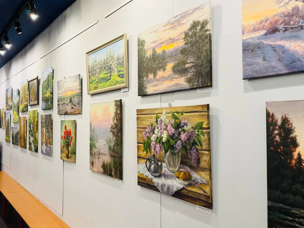 🎨 Природа в красках: персональная выставка Ксении Литвиновой