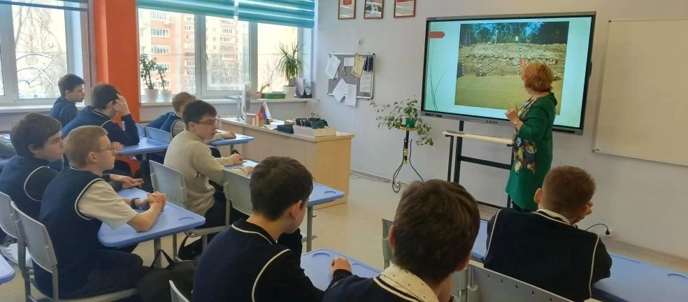 🏺 Увлекательное путешествие в мир археологии!   В нашем лицее, базовой школе Российской академии нау