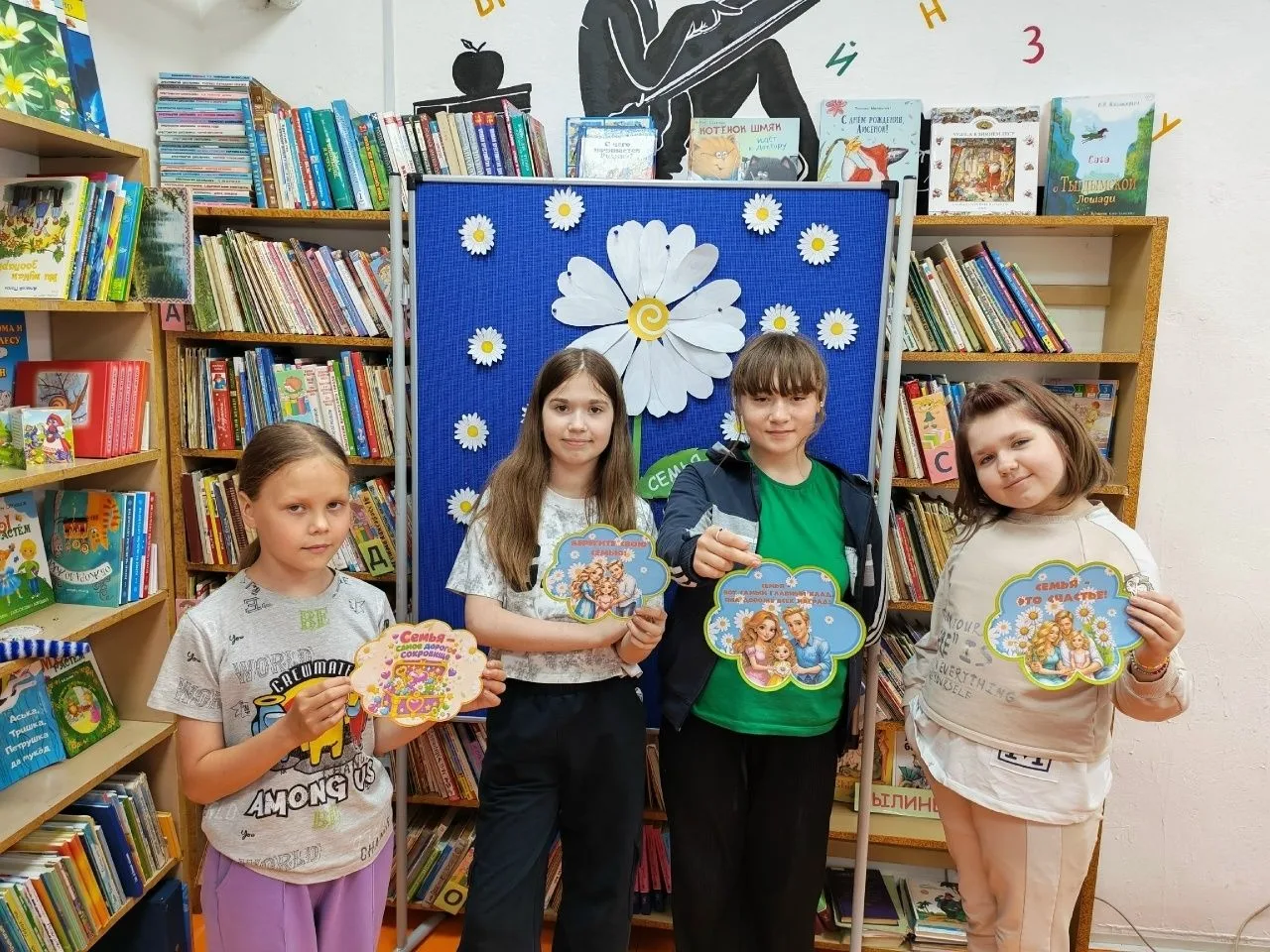 🌼В уютной атмосфере девчонки и мальчишки отметили праздник Петра и Февронии в детской ...