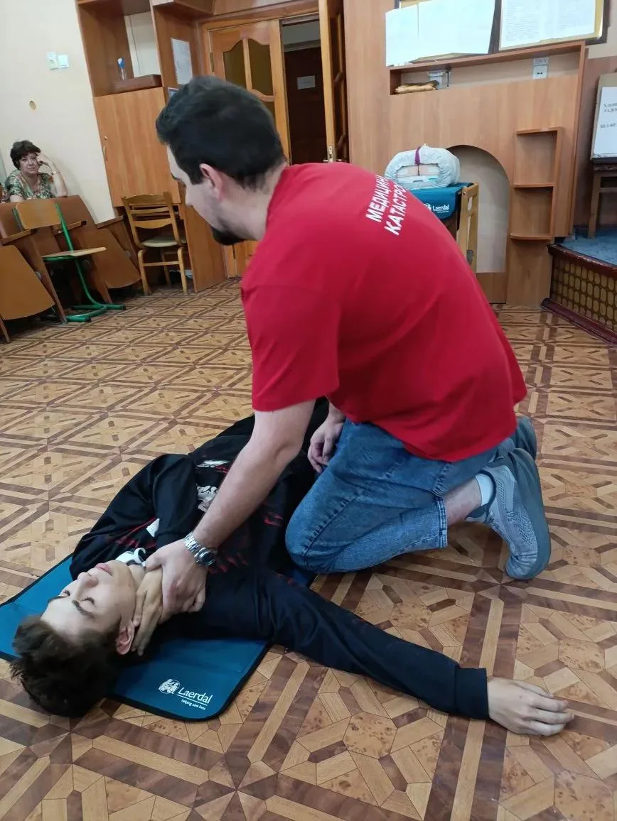 Мастер-класс по первой помощи прошел в Школе медицины катастроф
 
✅ В Луганске сотрудники Центра обе