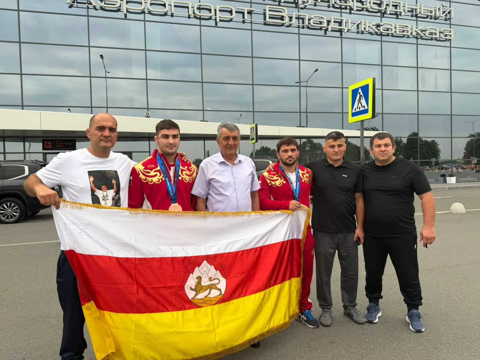 🤼 Осетинские вольники вернулись с молодёжного первенства мира с двумя медалями.
