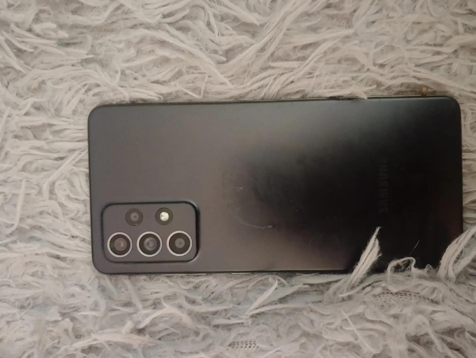 продам Samsung galaxy a52 звонить по телефону 9961026503 / Марсель