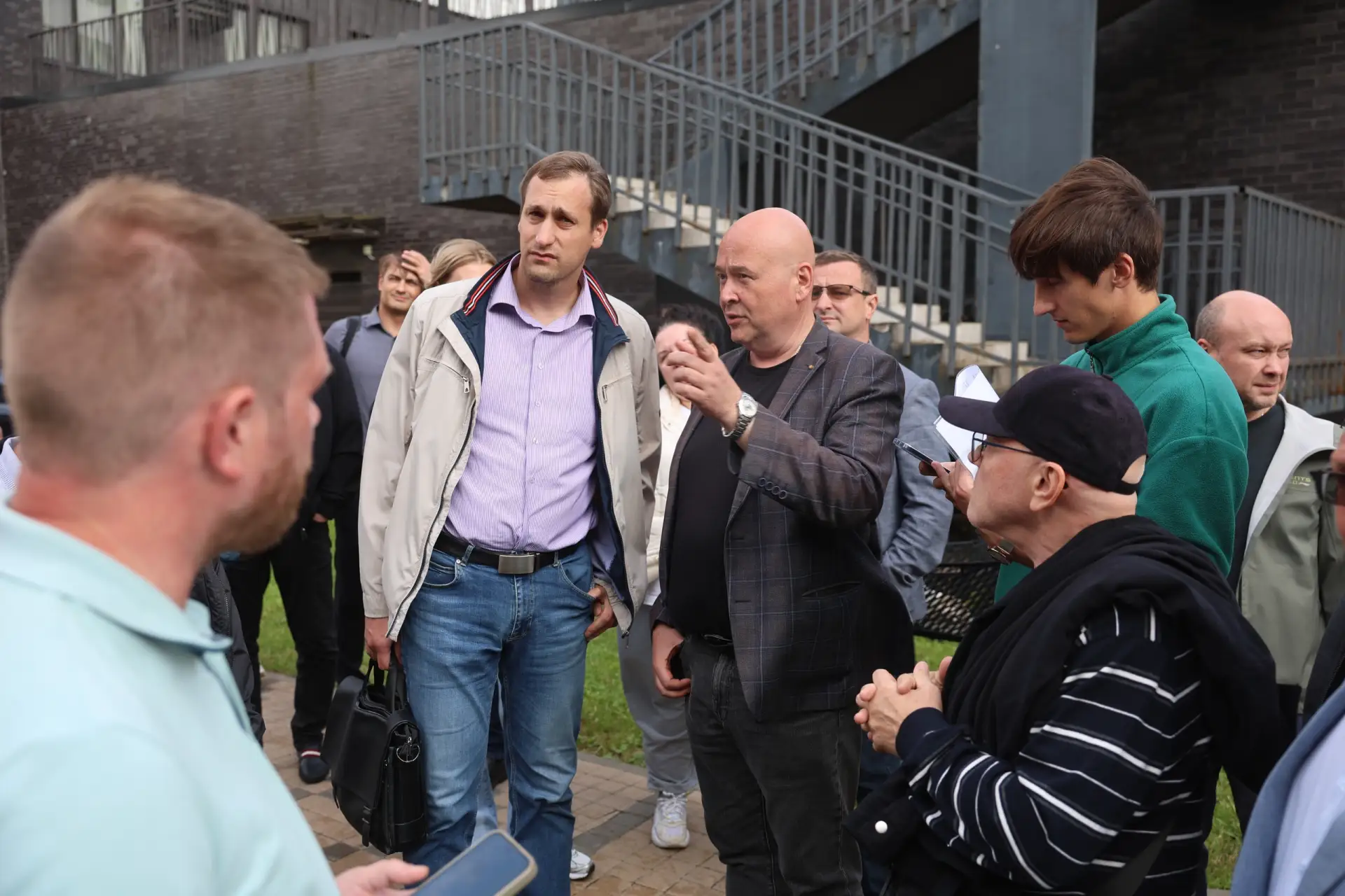 Коммунарка | Испанские кварталы | Москва🏡

🔹Глава управы района Тимур Сократов провел обход террит