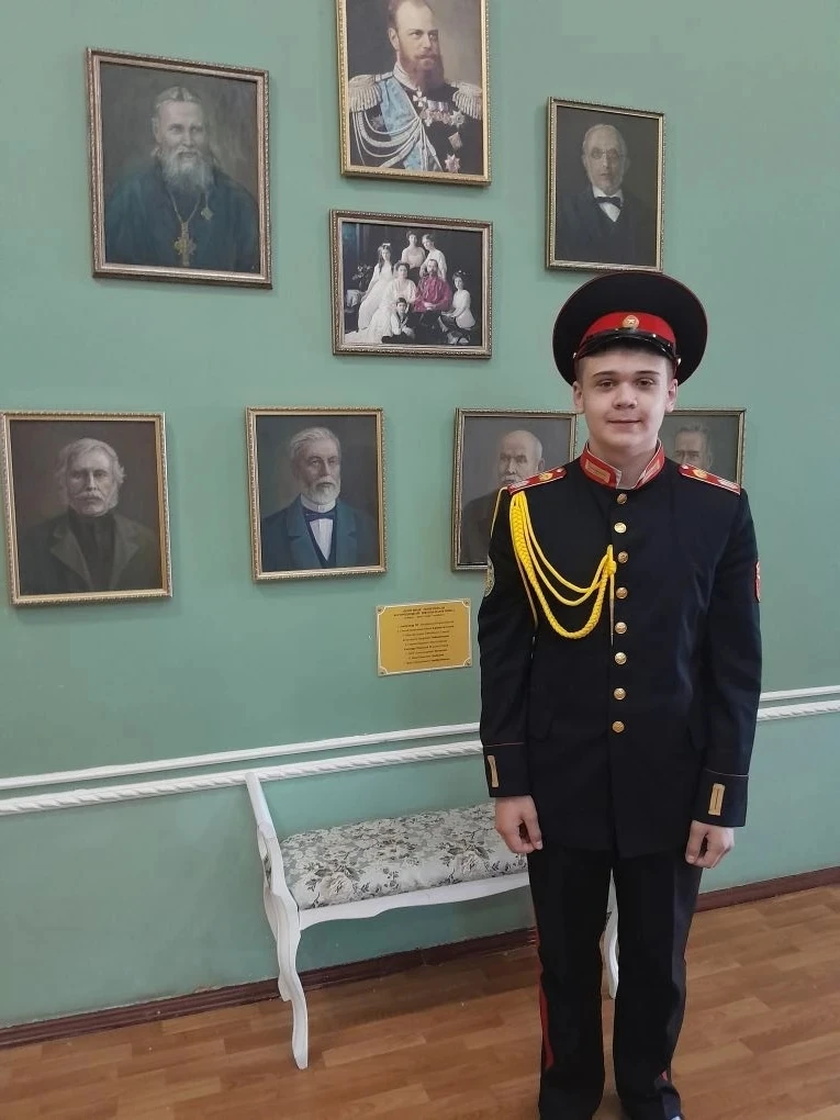 Наши ребята, Шайхатарова Карина (2а), Матвеев Савелий (3б) и Георгий Анциферов (8а), пр...