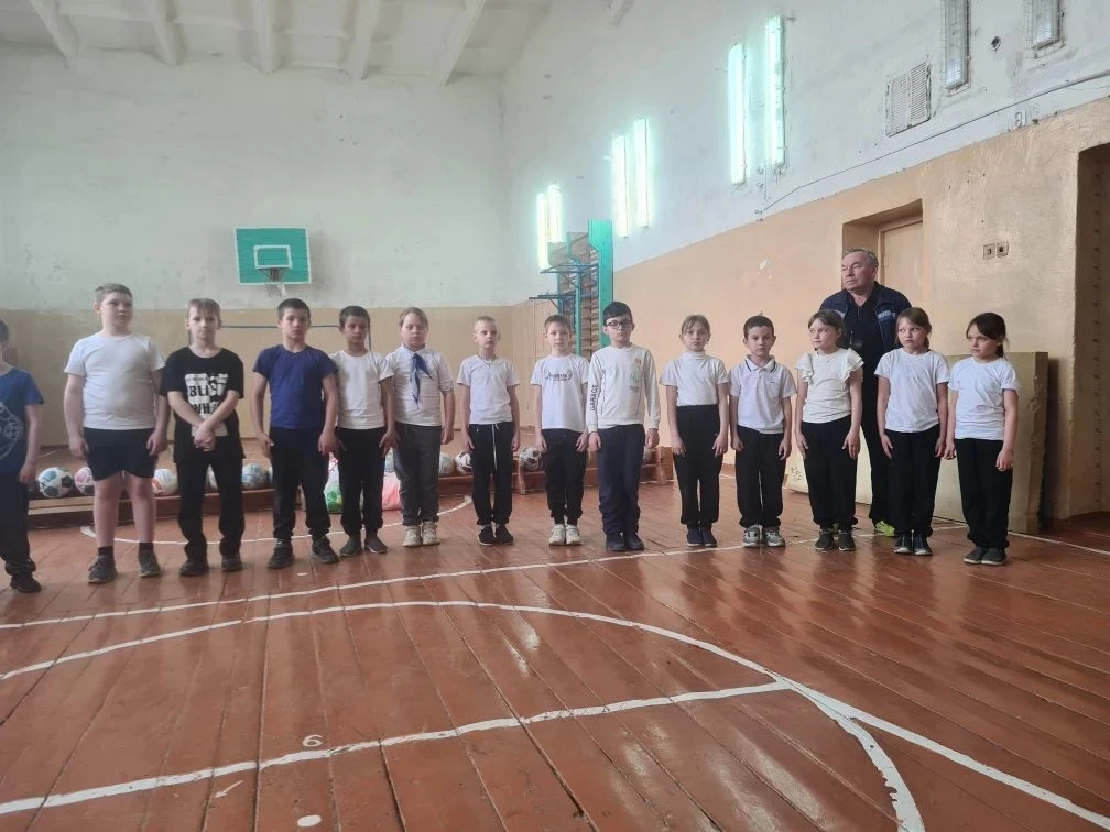 ⚽Сегодня 26 марта в нашей школе прошёл Мастер-класс "Фиксики в игре" участниками стали ...