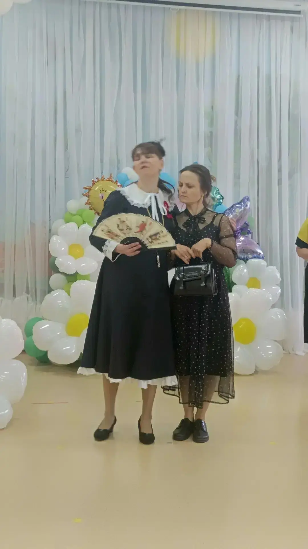 🌼Солнечный выпускной группы «Полянка»  Вчера, в нашем «Совенке» было особенно светло. Потому что зде