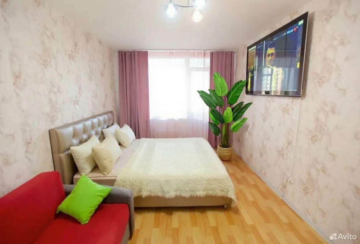 Сдам без посредников: 1-комнатная квартира, 50м²