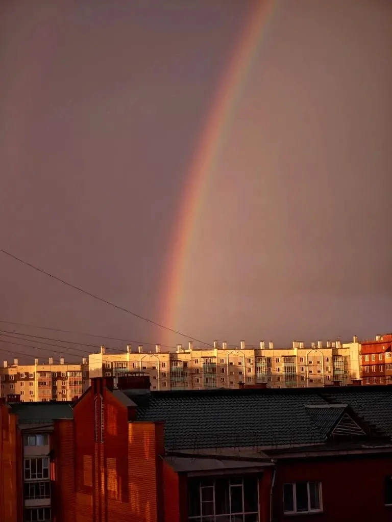 🌈 Сосновоборск накрыло радугой — делятся читатели.