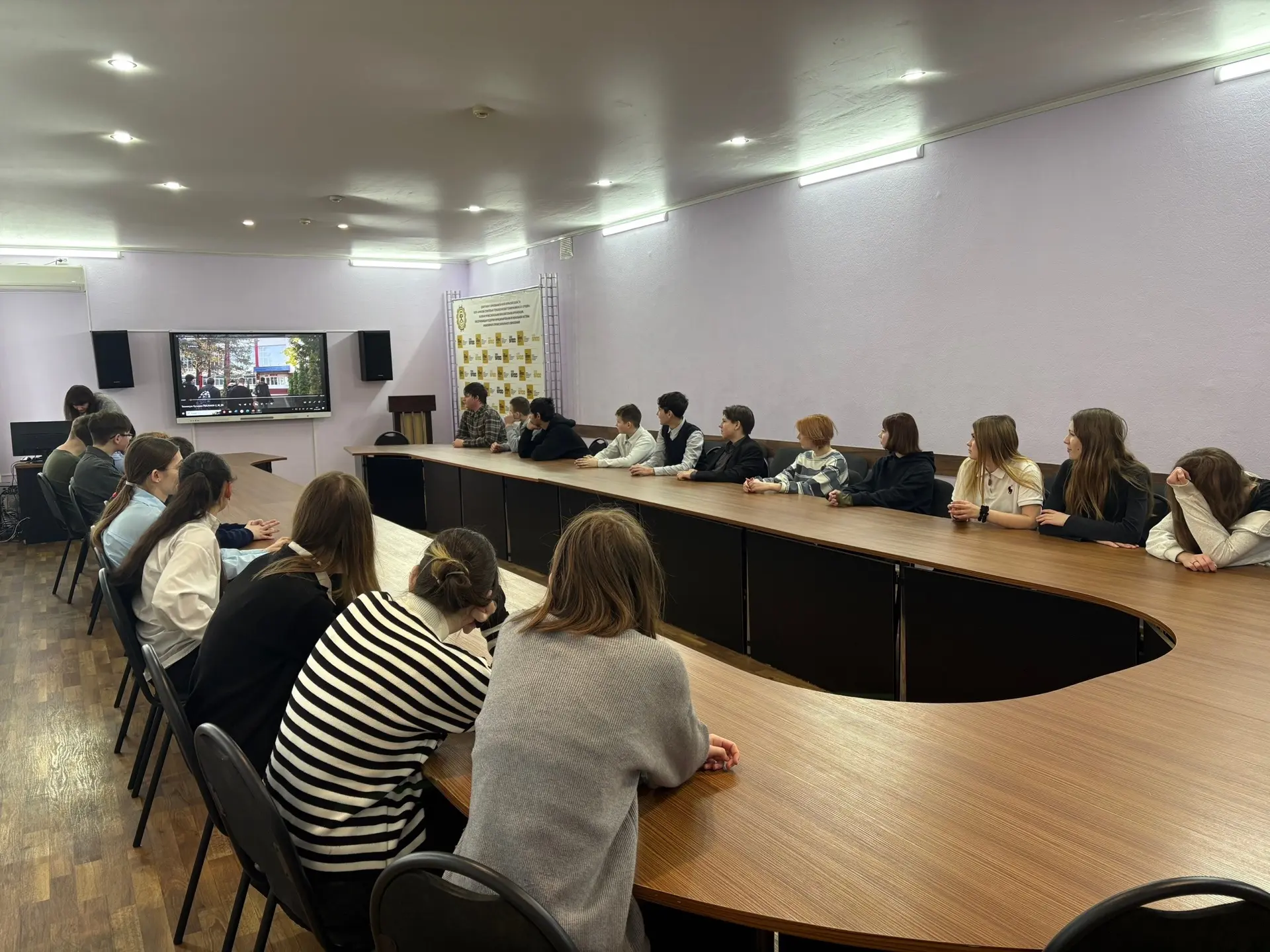 20 февраля в рамках реализации проекта «Билет в будущее» учащиеся 8 «А» класса посетили Брянский стр