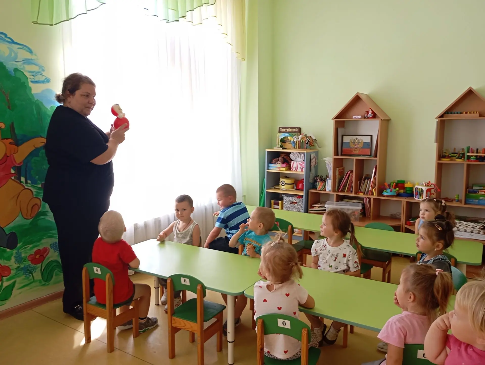 Сегодня ребята первой младшей группы №2 совершили увлекательное путешествие в мир народ...