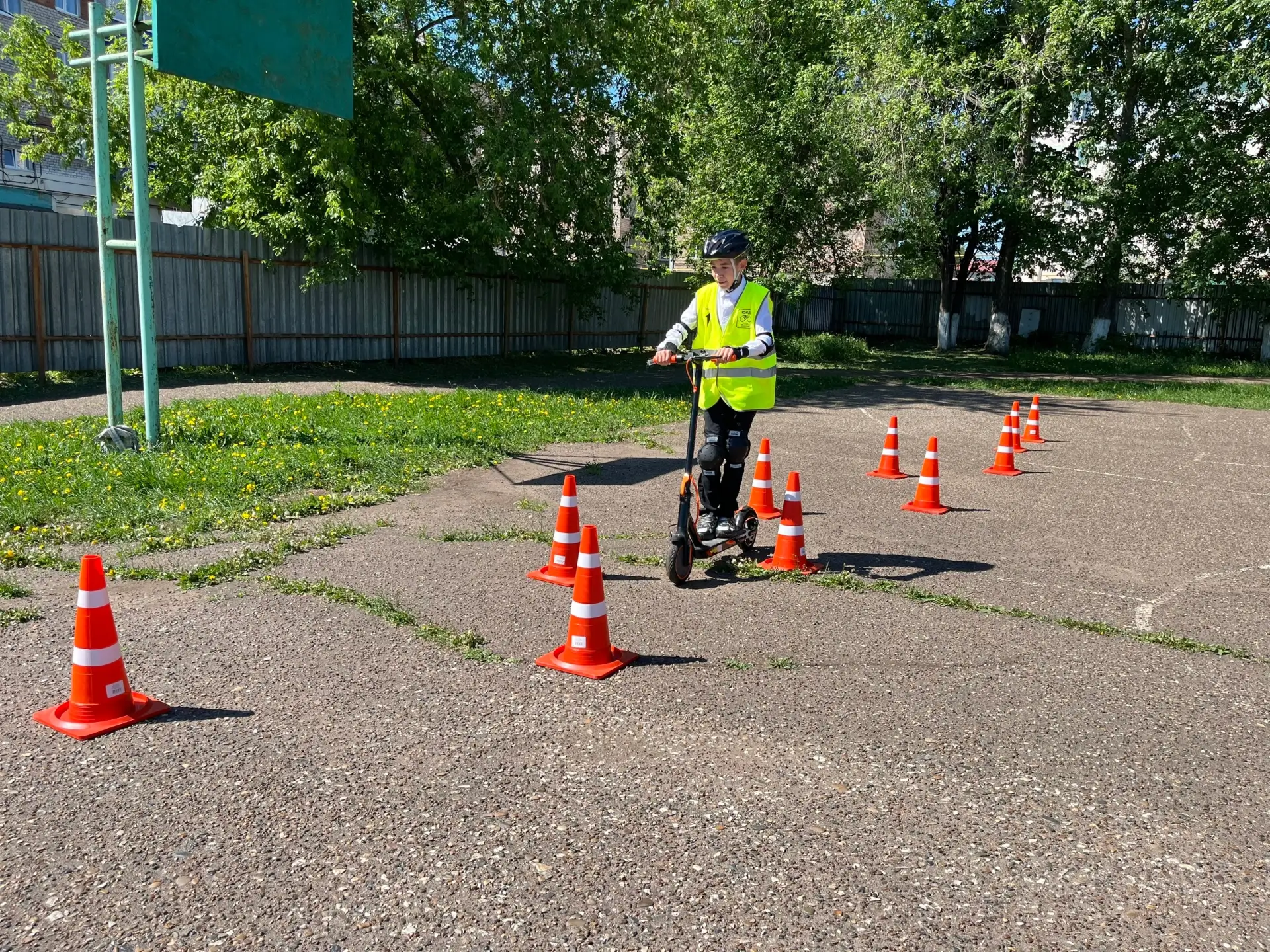 🚦 В школе прошёл мониторинг по профилактике детского дорожно-транспортного травматизма  Сегодня в на