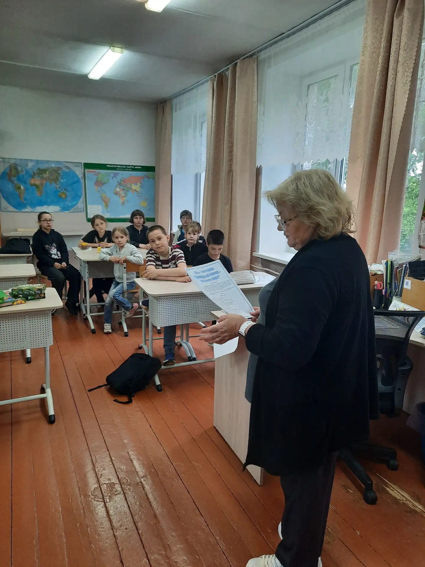 Летний пришкольный лагерь

Третий день в нашем лагере начался с праздника здоровья и дружбы  «Вместе