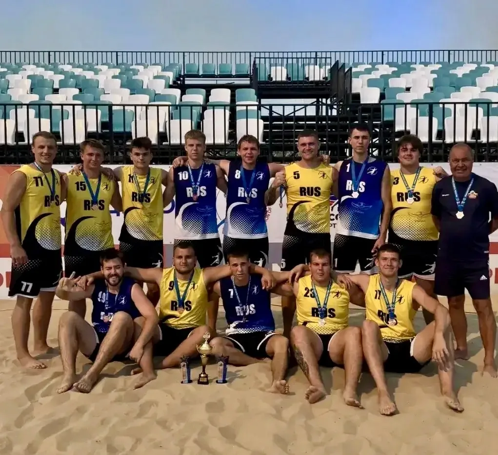 ⚡🥉Команда «Ростов-Дон» вернулась с Кубка России по пляжному гандболу с бронзой!