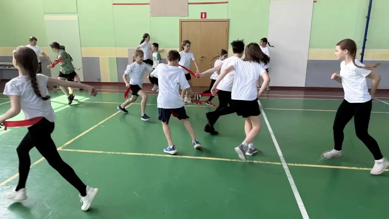 В Домодедовской СОШ №1 прошли настоящие славянские игры   🏃‍♂️🪿24 мая, в День славянской письменност