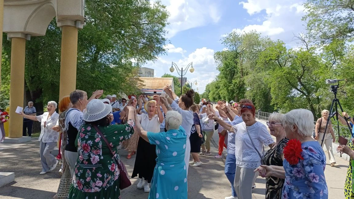 10 июня в парке «Покровский» прошла концертная программа «Время быть вместе» 💫
В преддверии Дня Рос