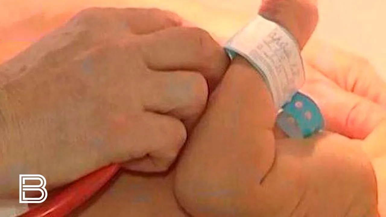 🤱 Первым ребенком, родившимся в Мурманске в день города, стал мальчик