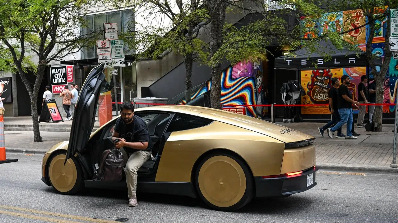 🤫 Tesla провела закрытую презентацию Cybercab — о чем рассказали участникам?