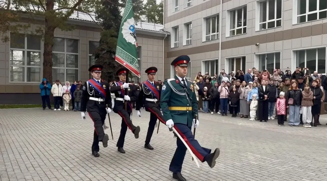 Последний звонок — 2026! 🔔🎓

Сегодня в нашем корпусе прозвучал долгожданный и немного грустный Пос