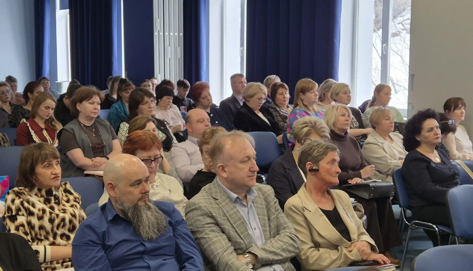 Благодаря партийному проекту еще больше школьников города смогут побывать в Артеке   «Мир возможност