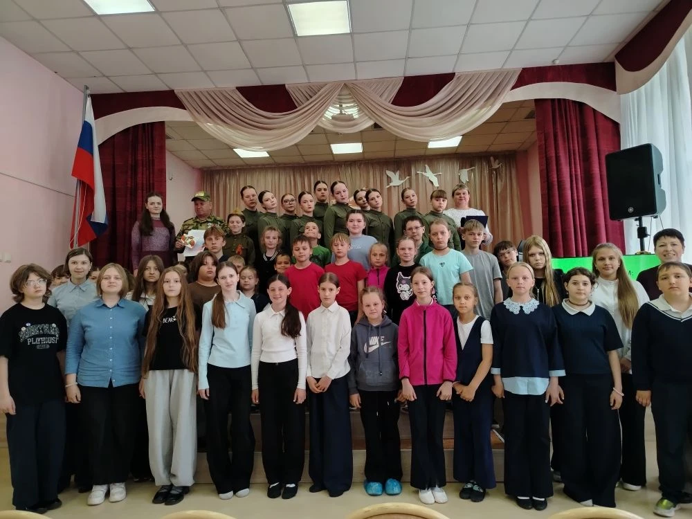 🇷🇺 Сила искусства и память сердца. 

В стенах Детской школы искусств № 42 прошло мероприятие «Конц