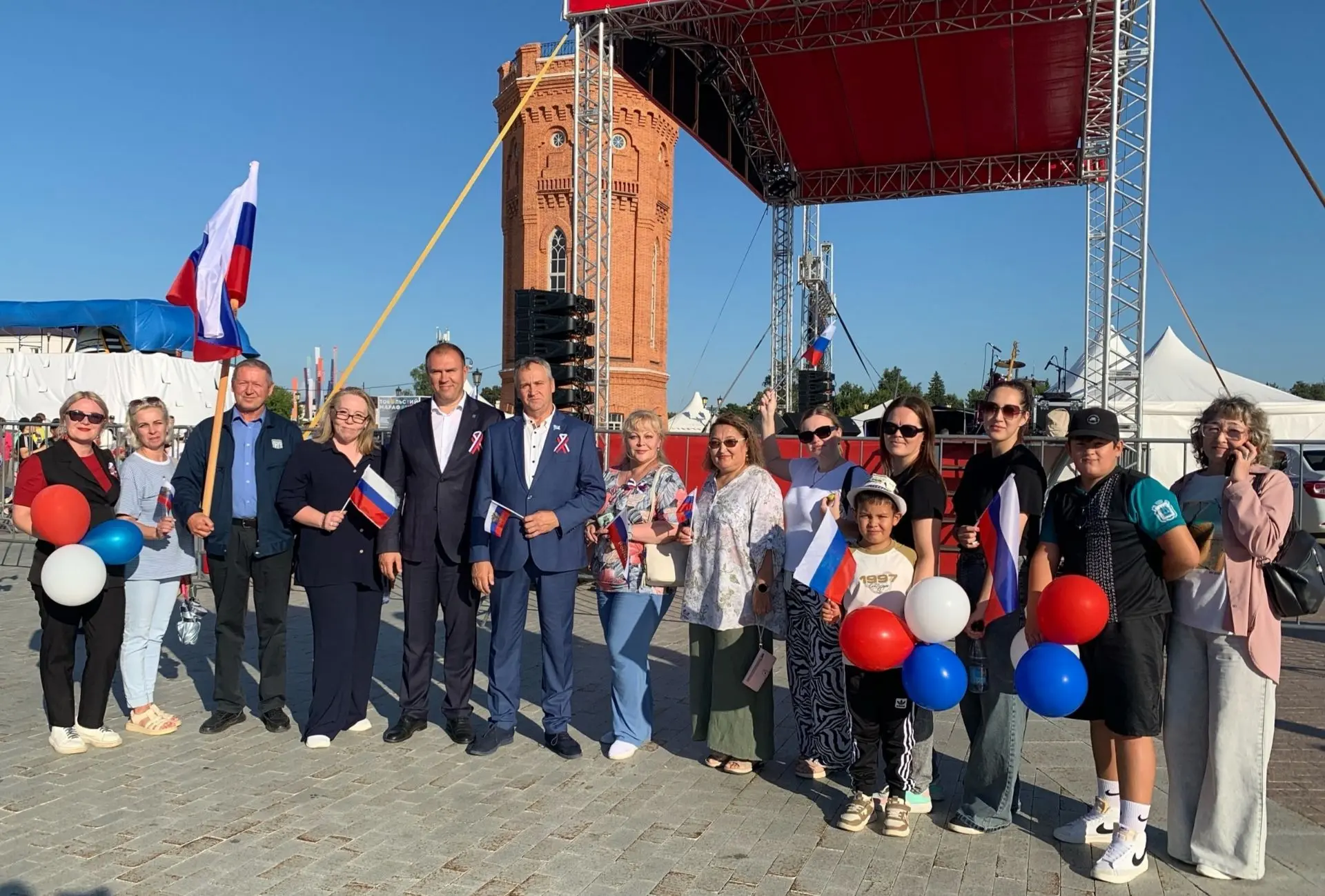 Фоточеллендж "Флаг России. Вместе - сила". Акция "Цвета Родины".