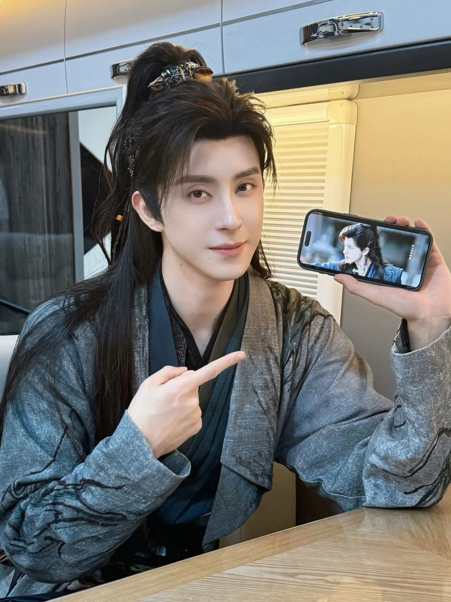 Ао Жуйпэн обновил Weibo [19.08.2026].