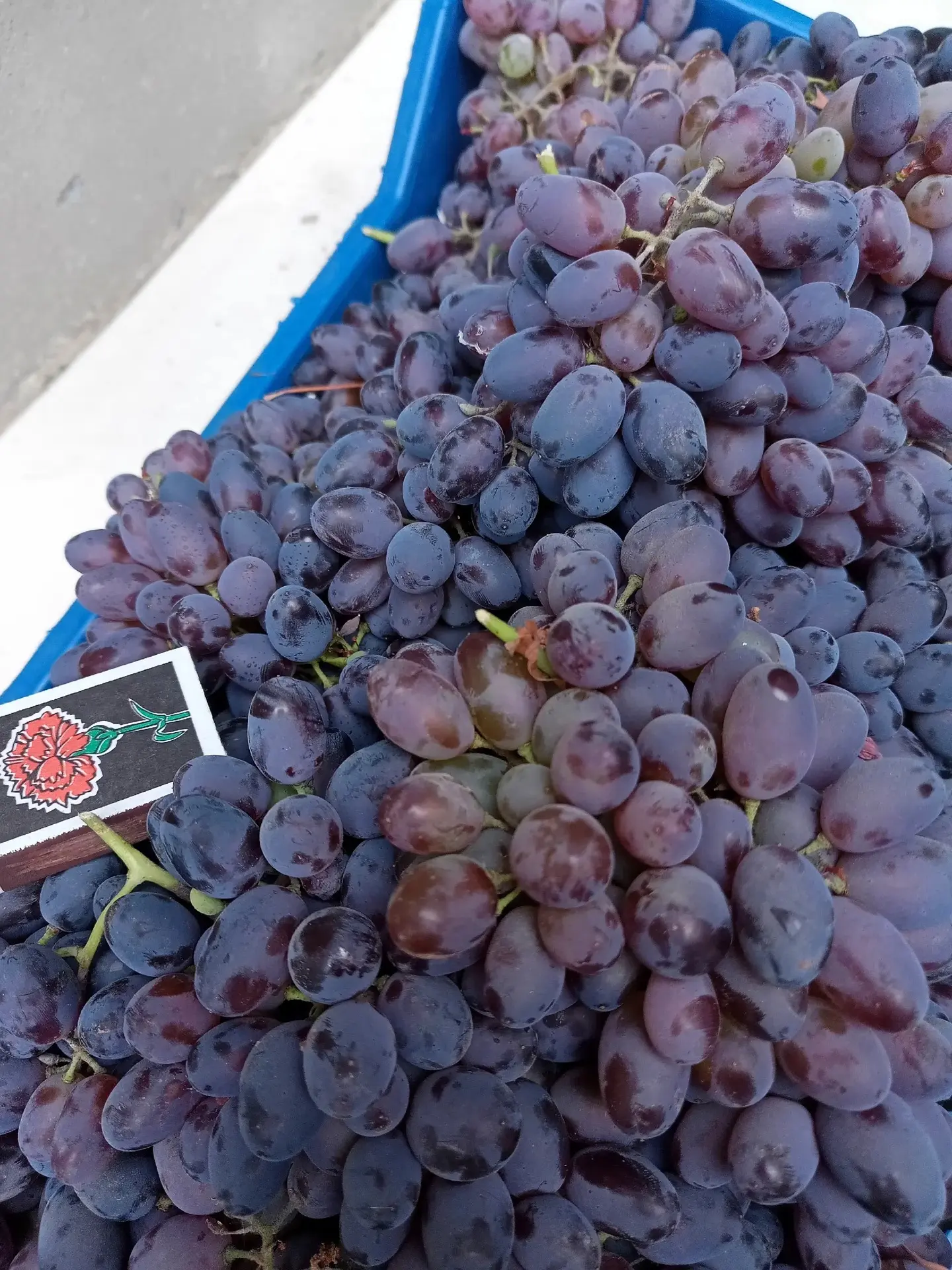 Продам виноград! 30₽/кг. В наличии много. Артёмовский район. +79591334944