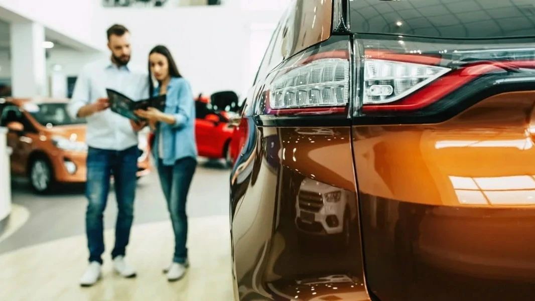 По итогам сентября продажи новых автомобилей в Петербурге показали худший результат за ...