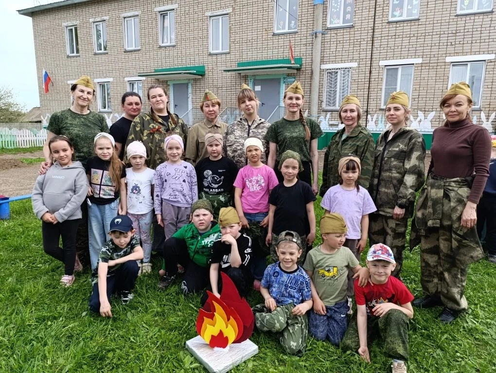 15 мая в нашем детском саду прошла   военно-патриотическая игра «Зарница», направленная...