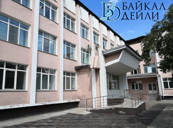 В Улан-Удэ агрессивная парочка избила гинеколога прямо в кабинете😱