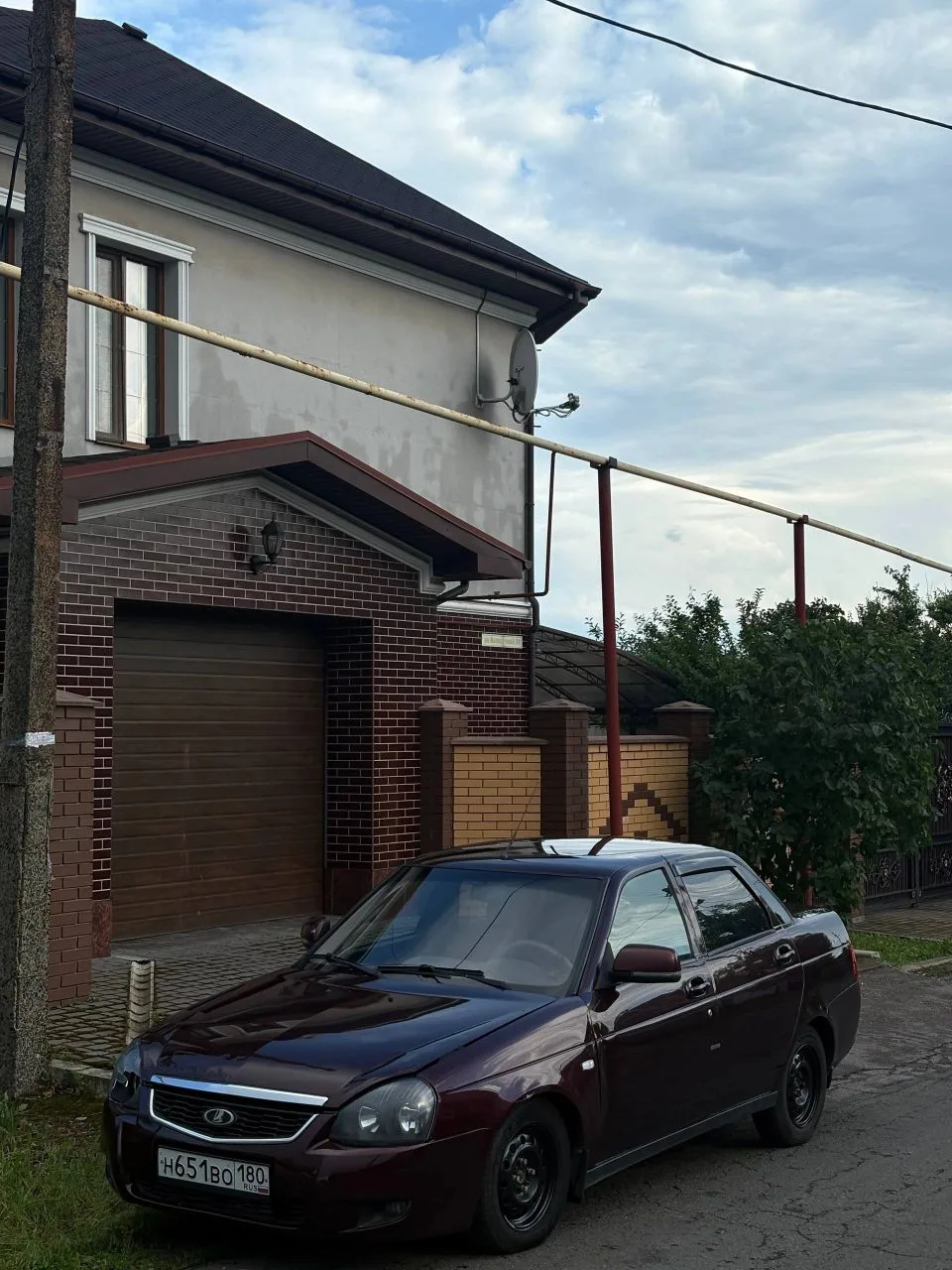 В продаже приора-2

2013 чистый

Вентилируемые тормоза, супорта обслужили.

Внешне позанимались.

Те