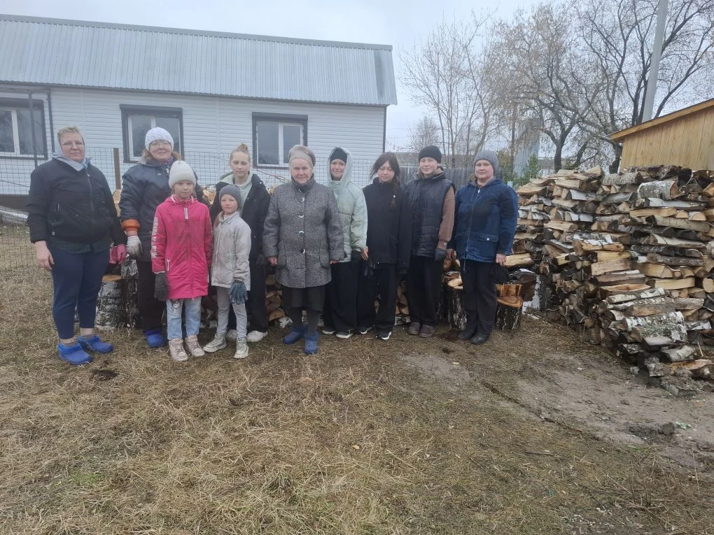 «Дружба» снова в деле!🛠

Накануне Светлого Христова Воскресения активисты волонтерского отряда «Дру