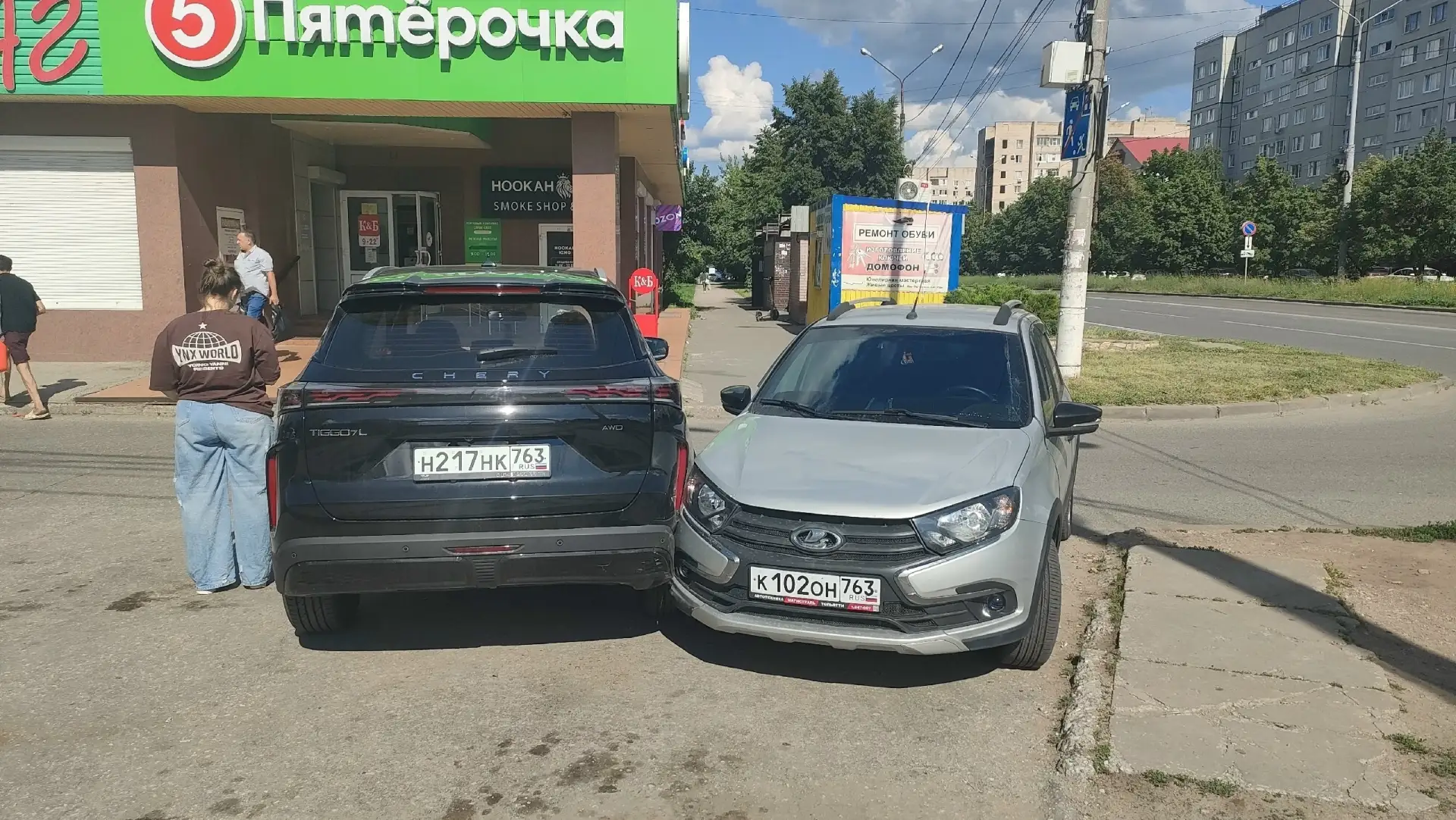 Ищу свидетелей аварии, может кто видел момент аварии. 12.06 где в 15:30. Место аварии Толстого 12