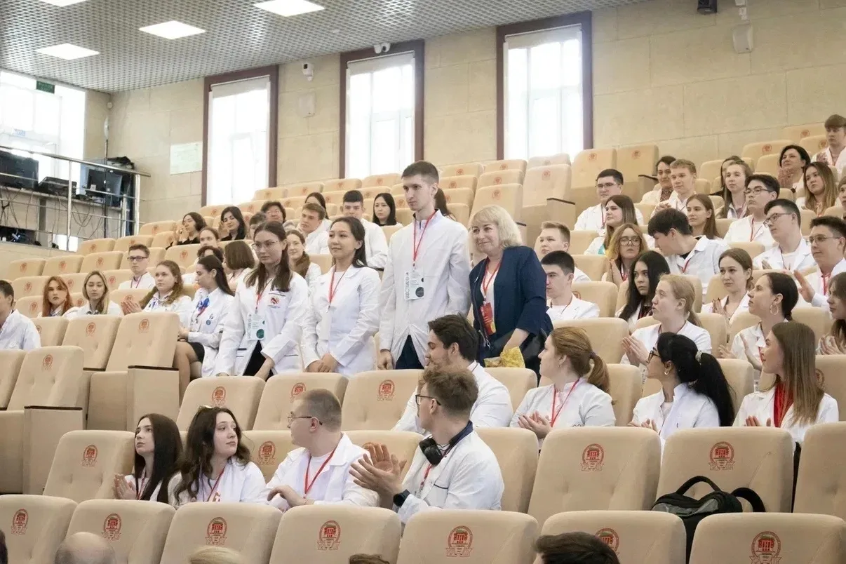Команда ОрГМУ стала победителем международной олимпиады «От биохимии к молекулярной медицине»   Прох
