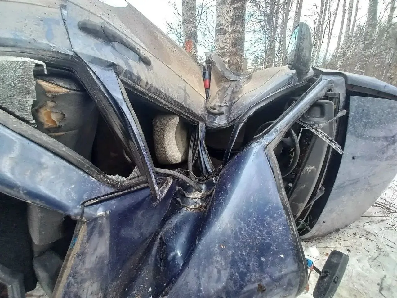 🚨🚗 В Кондопоге погиб водитель, которому всего неделю назад исполнилось 18 лет.