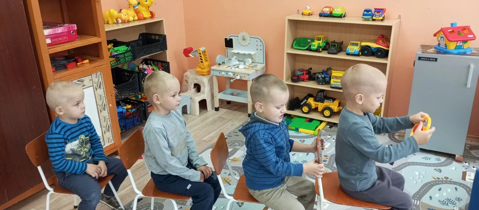 В рамках реализации парциальной программы "Семья-это Мы!" в первую неделю месяца с деть...