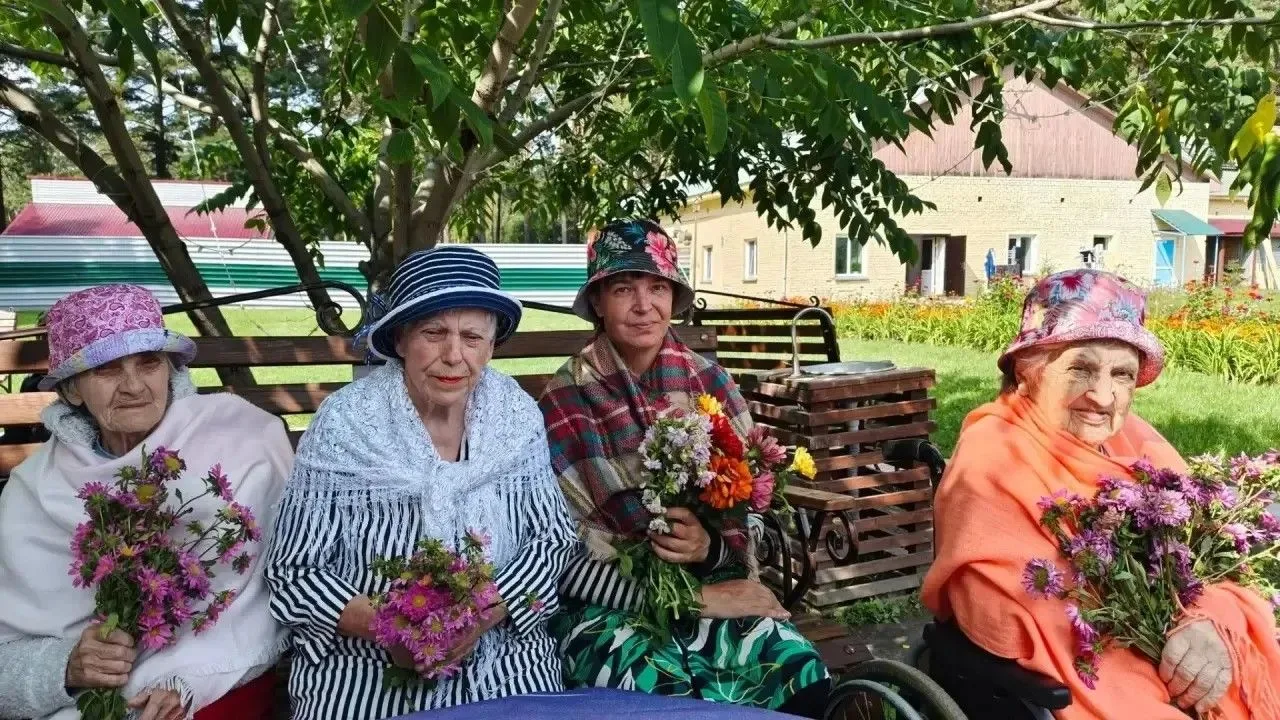 🌿Лето будто проносится на одном дыхании — вот только начиналось, а календарь уже шепче...