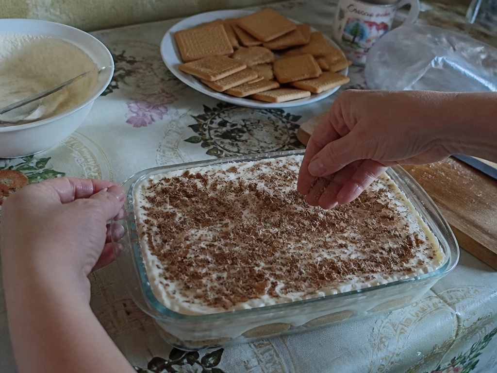 ДЕСЕРТ ИЗ ПЕЧЕНЬЯ ЗА 10 МИНУТ — БЕЗ ДУХОВКИ И БЕЗ ЯИЦ, А ГОСТИ ДУМАЮТ, ЧТО Я ПОЛДНЯ СТО...