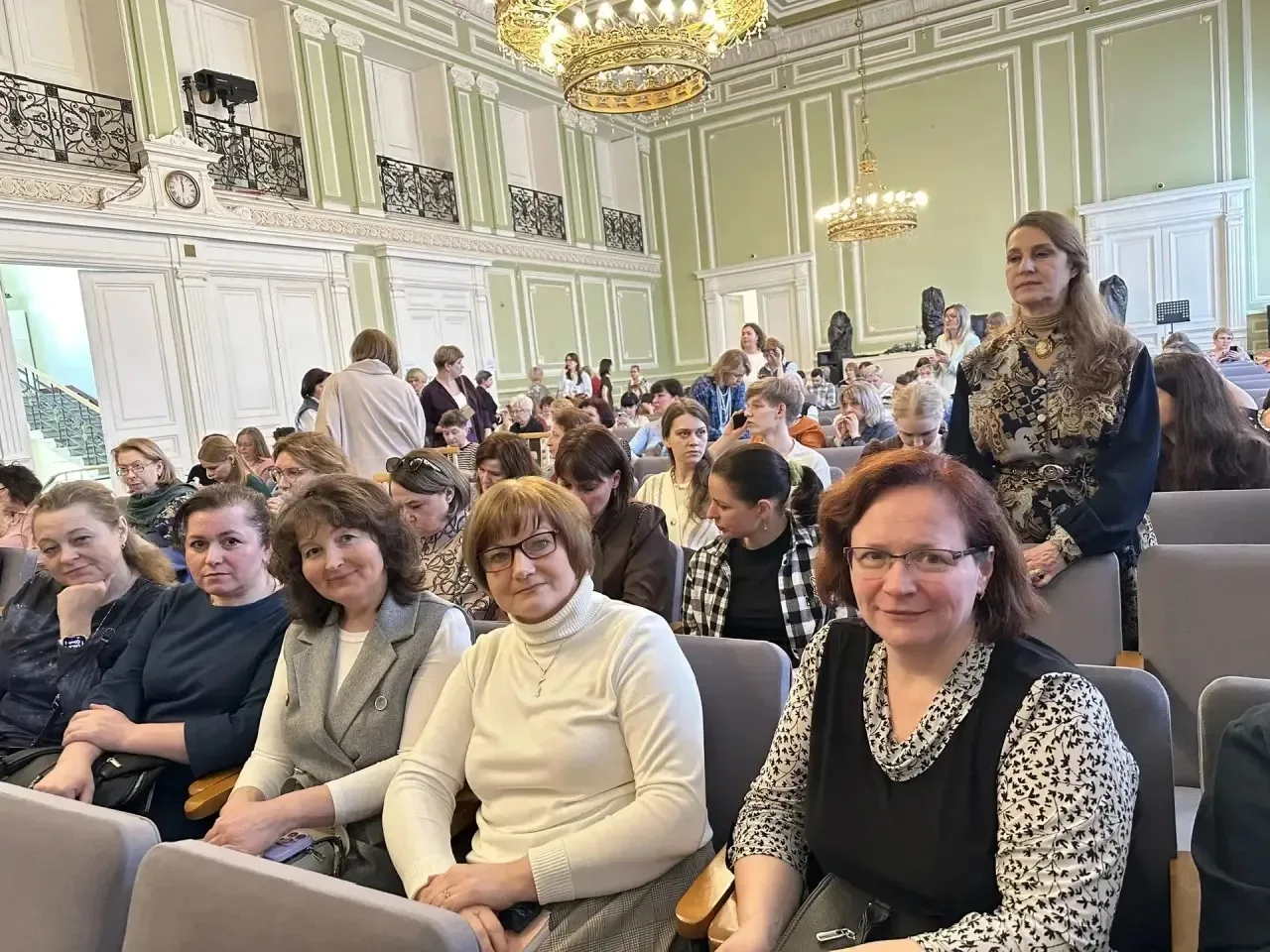 #КЛАССные_педагоги_79школа  ❗️❗️28 марта учителя русского языка и литературы нашей школы - Алхаева Ш