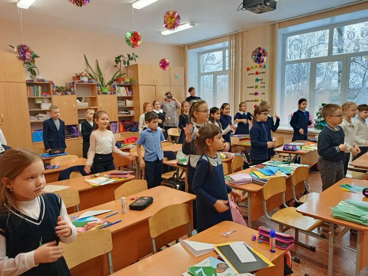 💫🪄🎄В преддверии Нового Года в нашей школе прошли особые внеурочные занятия «Мозаика зимних чудес. Но