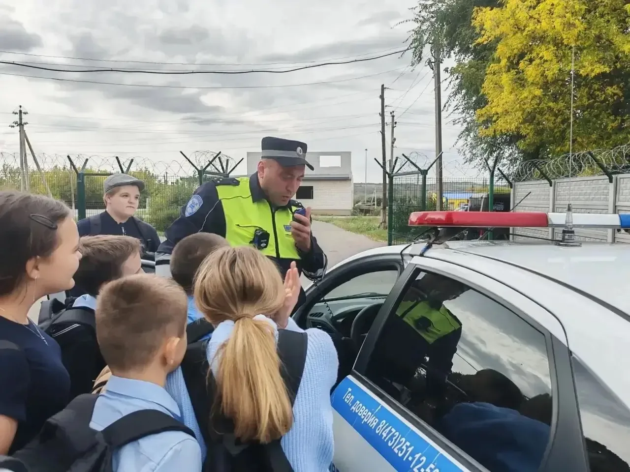 🚔 Как проходит день инспектора ДПС: Подгоренские школьники заглянули за кулисы службы