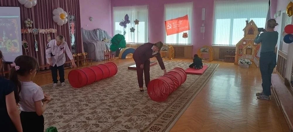 🎗️ В преддверии Дня Победы в дошкольных отделениях нашей школы прошли памятные мероприятия, посвящён