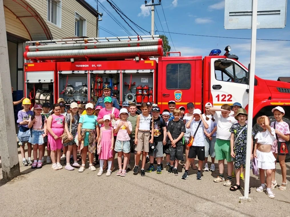 🚒 Огонь — не игрушка, а профессия — геройская!