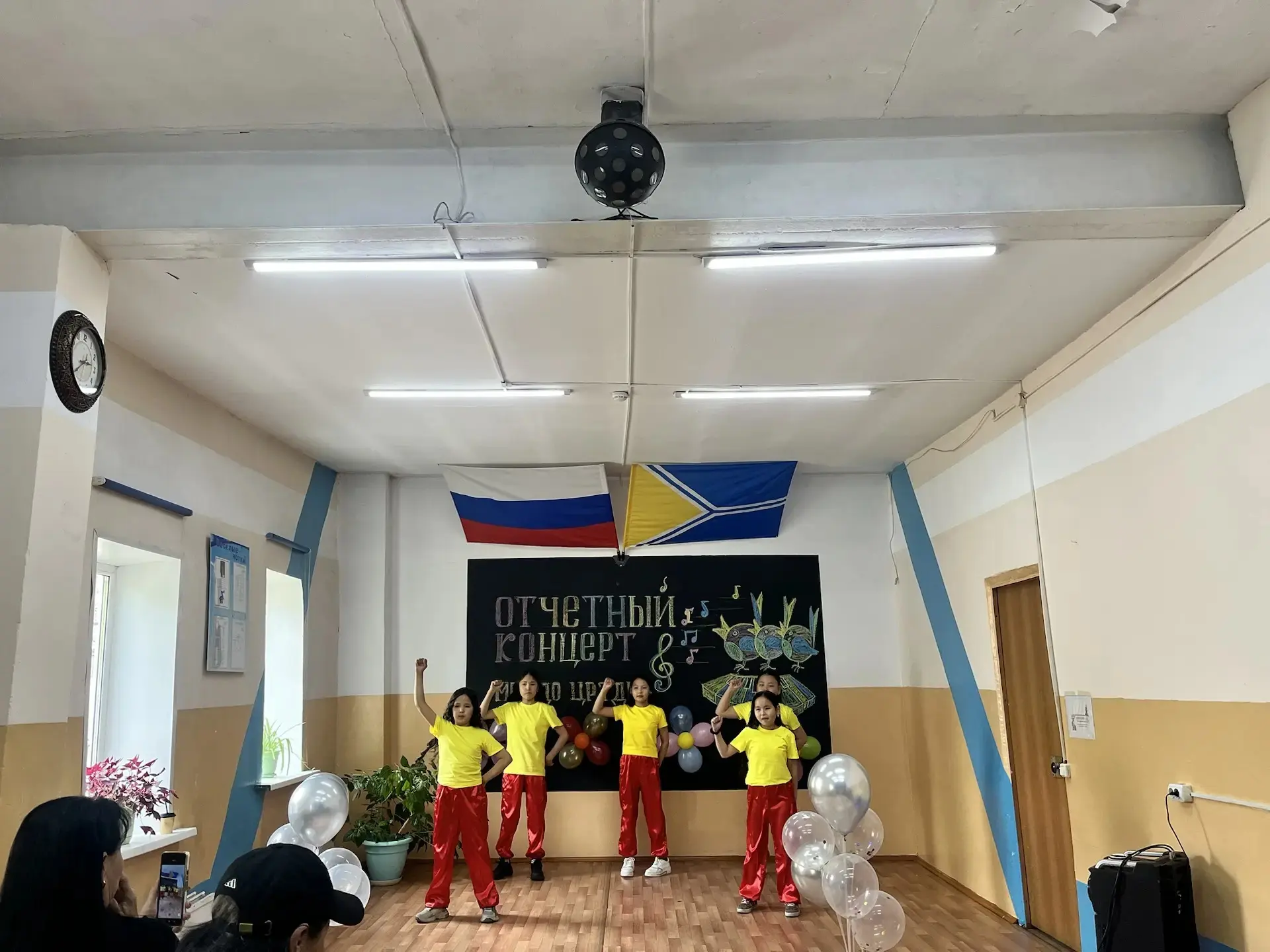 🎶 Итоговый концерт: яркое завершение учебного года!

Сегодня состоялся долгожданный итоговый концер